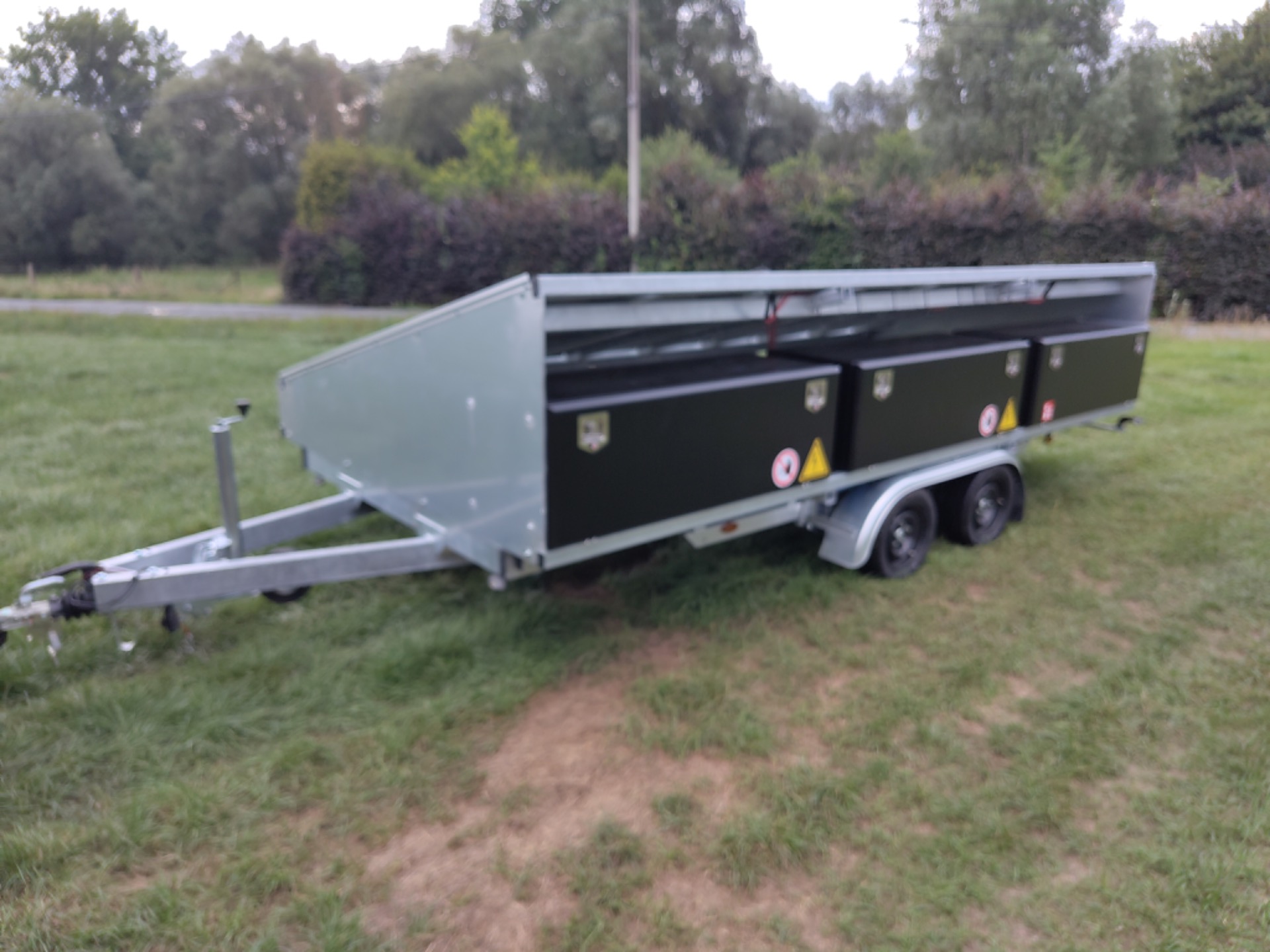 Onze solar trailer
